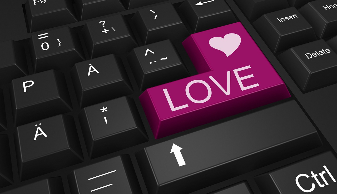 Love key via pixabay for dating, romance, and relationship posts