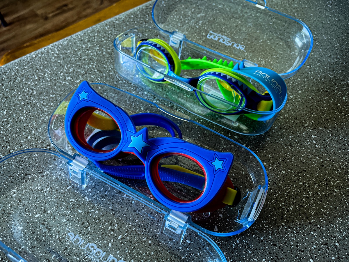 swimming goggles